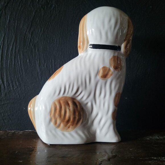 Vintage Staffordshire Style Dog Figurine, Mantle Dog, Made in Portugal - Picture 4 of 9